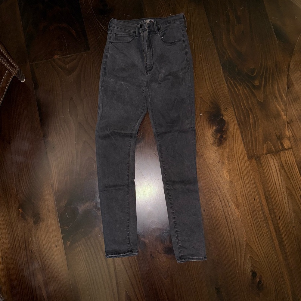 Black Denim Jeans ultra high rise Abercrombie size 8/29 long